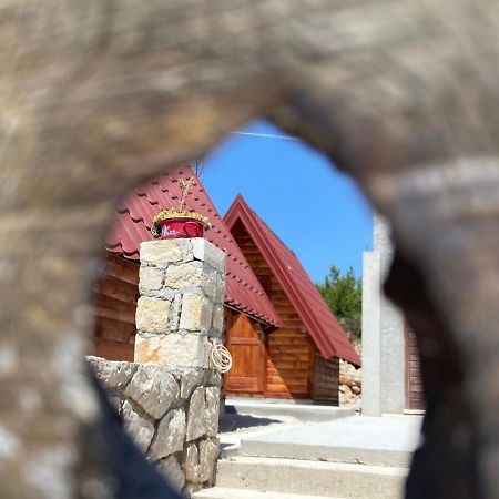 Willa Bungalows Kisin Trebinje Zewnętrze zdjęcie