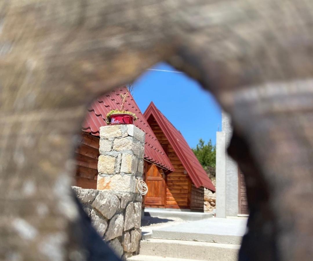 Willa Bungalows Kisin Trebinje Zewnętrze zdjęcie